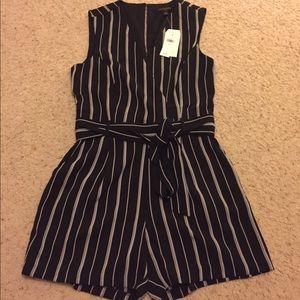 Banana Republic NWT size 6 romper